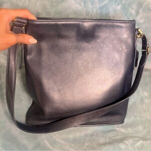 Vintage Coach Equestrian Slim Bucket No. 9806 Navy